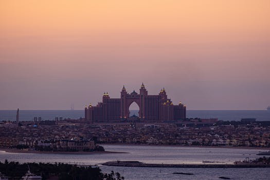 Luxury Hotels With Scenic Sunset Horizons Over the Sea