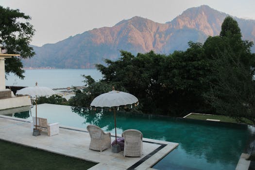 Scenic Island Villas With Infinity Pools by the Shore